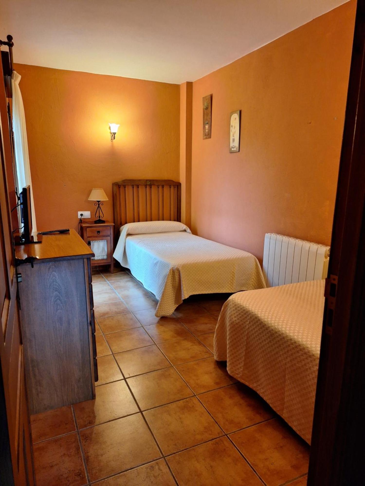 Hotel Rural Valle Del Tuejar Taranilla Екстер'єр фото