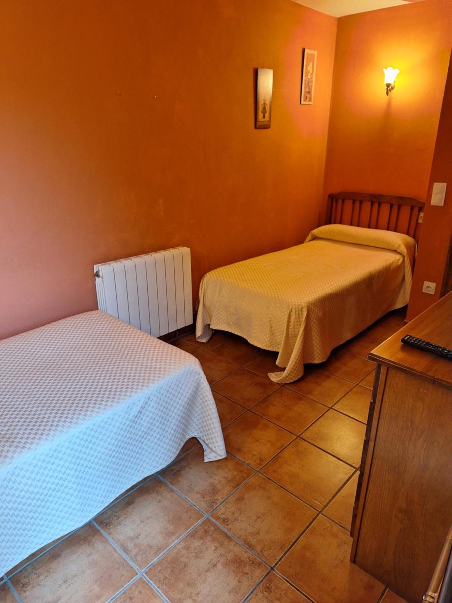 Hotel Rural Valle Del Tuejar Taranilla Екстер'єр фото